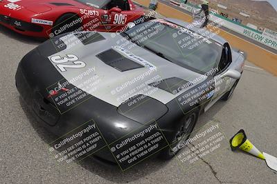 media/Jun-01-2025-CalClub SCCA (Sun) [[eae223c5dd]]/Around pit/